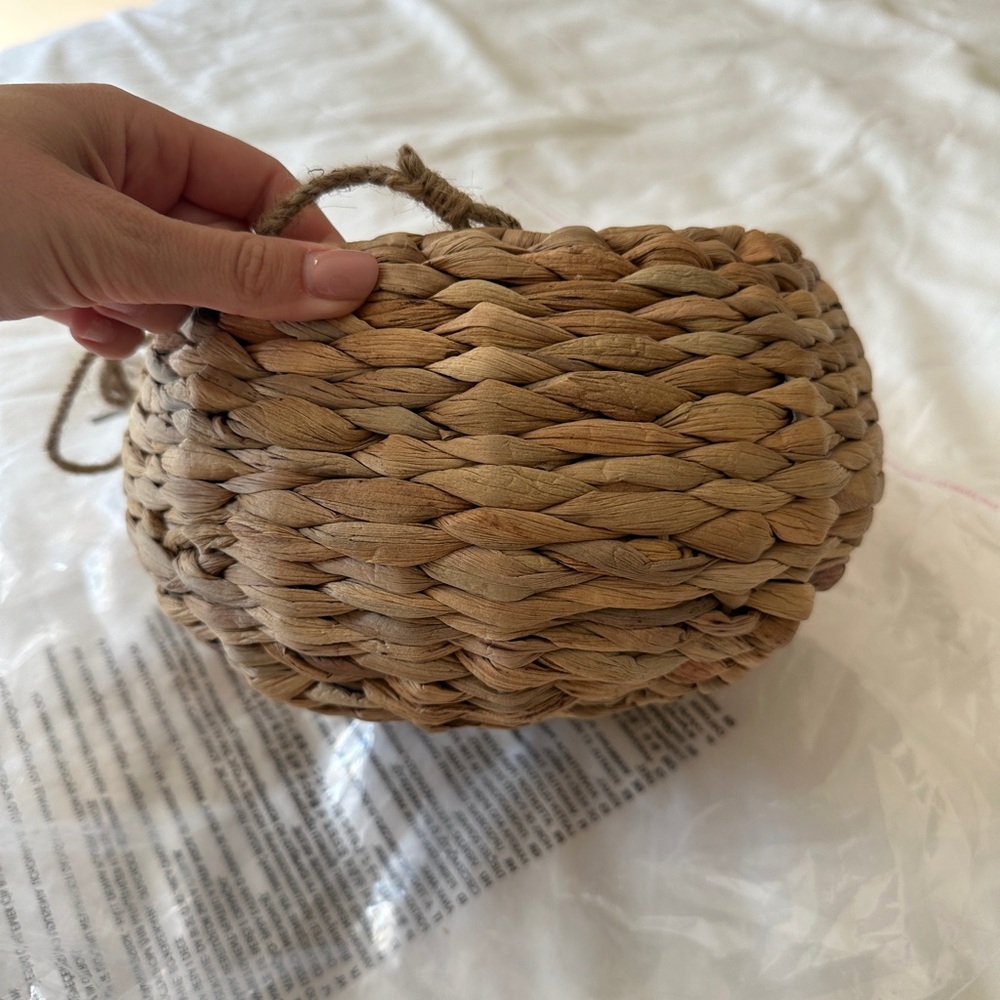 NWT H&M Home Woven hanging plant Basket - Picture 2 of 4
